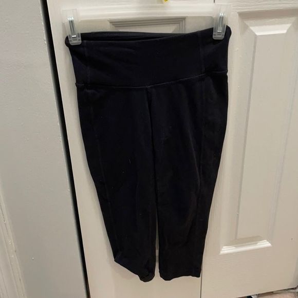 $ Athleta size XXSP crop length leggings - Picture 2 of 5